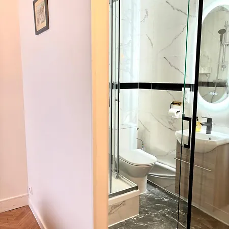 Rum i privatbostad Lucas Salle De Bain Privative Paris