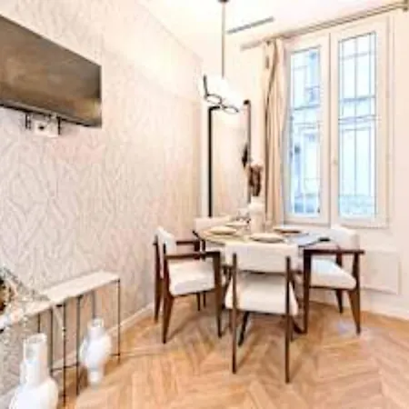 New Flat With Ac Porte Maillot Arc De Triomphe 파리