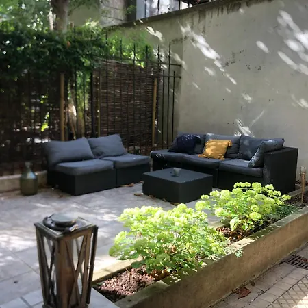 Apartment Magnifique Avec Terrasse A Cote De La Tour Eiffel Paris