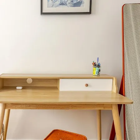Апартаменты 40sqm Flat Near Eiffel Tower
