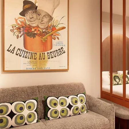 Pick A Flat's In Montmartre - Rue Des Martyrs * باريس
