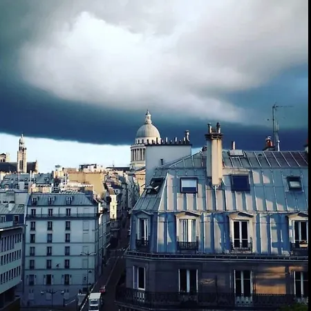 Coeur De Place Maubert Nid Equipe Dernier Etage Vue Ascenseur Climatisation Apartment