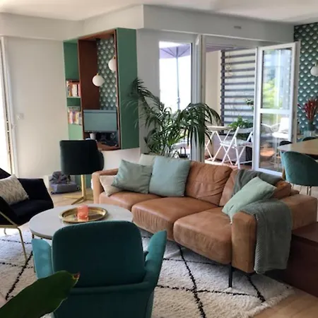 Apartment With Terrace And View Of Paris
