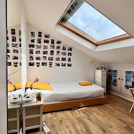 Large, Quiet, Familial Floor Duplex Париж