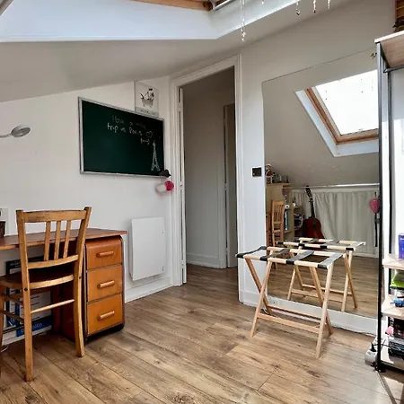 Large, Quiet, Familial Floor Duplex Апартаменты