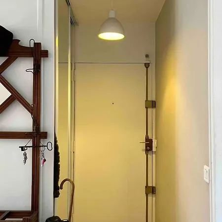 Large, Quiet, Familial Floor Duplex Апартаменты