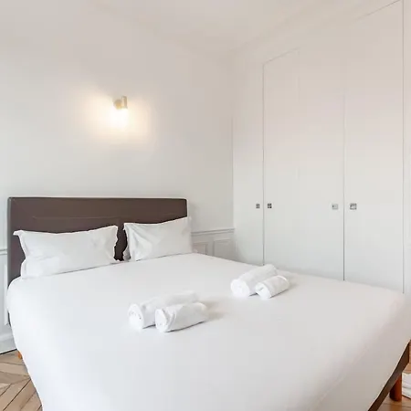 Апартаменты Keyz - Luxury 3 Bedrooms Near Champs Elysees