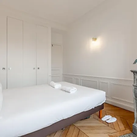 Апартаменты Keyz - Luxury 3 Bedrooms Near Champs Elysees