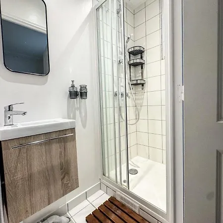 Apartment Parisien Elegant & Calme