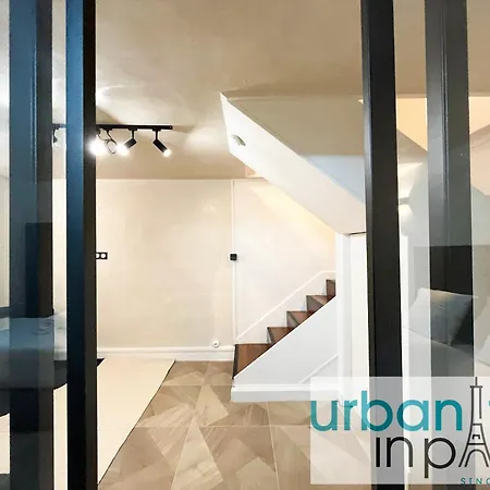 Apartment Urban Flat 09 - Stylish Triplex Champs-elysees
