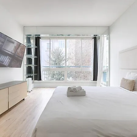 Luxury Montaigne Avenue 4p * פריז