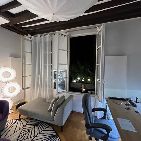 Fantastique Et Incroyable Le Marais Apartment