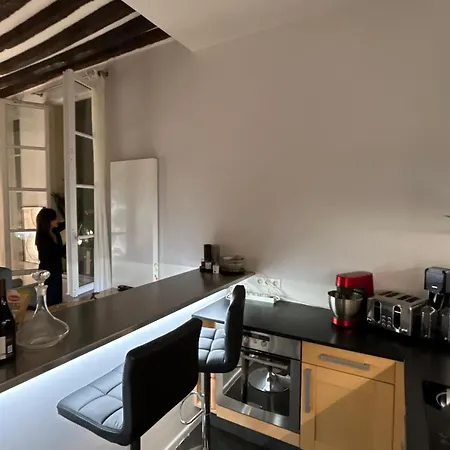 Fantastique Et Incroyable Le Marais * Paris