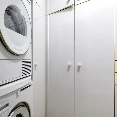 Appartement 5020 Curial - Chic 19th Parijs
