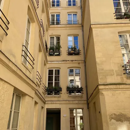 Fantastique Et Incroyable Le Marais Apartment