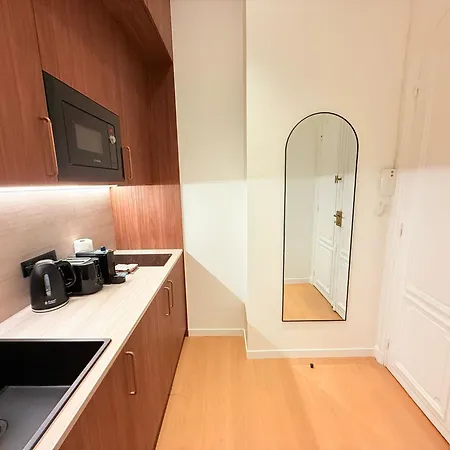 Exceptionnel Champ De Mars - 7 - 2p Apartment *