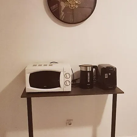 Apartman Au Pied De Montmartre Dans Avec Gardien Et De Surveillance