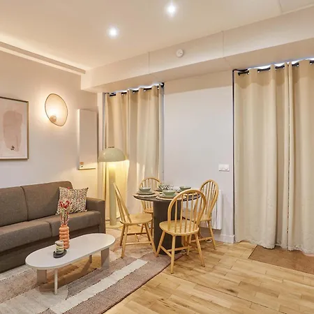 Superb 1 Bedroom Center Of By Prestige