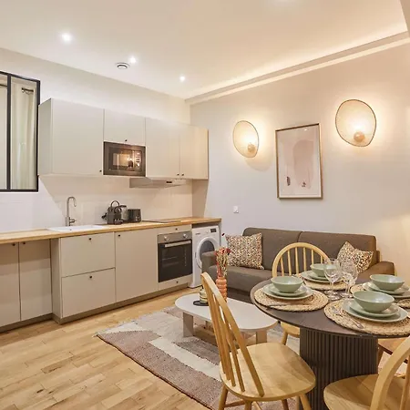 Superb 1 Bedroom Center Of By Prestige *