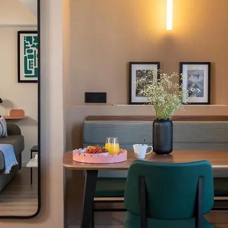 Yuna Montmartre - Appart hôtel 4*