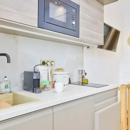 New! Le Venitien, Parisian Getaway, Sacre-coeur Apartment