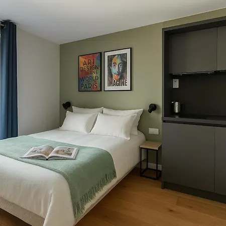 With View Of Montmartre Apartament *