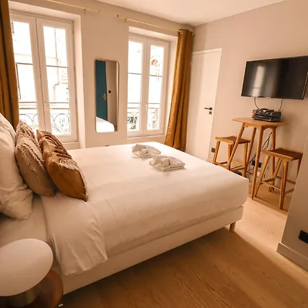 Cosy Tour Eiffel-invalides Apartment Paris