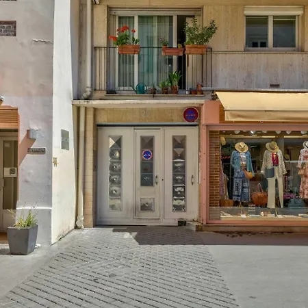 Superb Bien Equipe Montparnasse Apartment