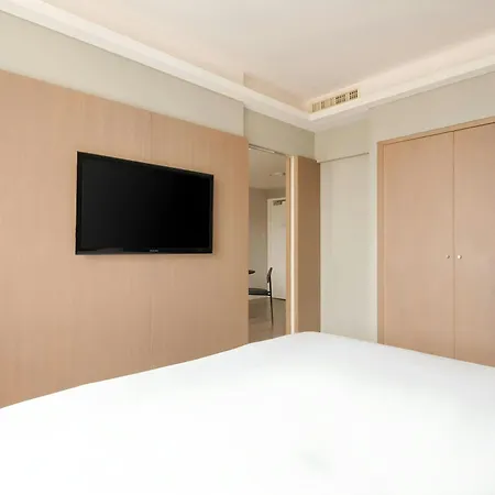 Sonder L'edmond Parc Monceau 4* פריז