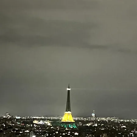 Privado Em Vista Torre Eiffel Проживание в семье