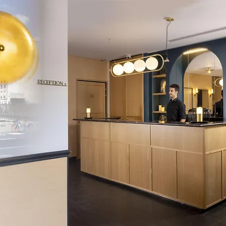 Ξενοδοχείο Grand Chicago