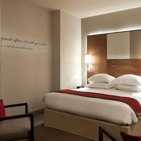 Hotel Le Tourville Eiffel 4*