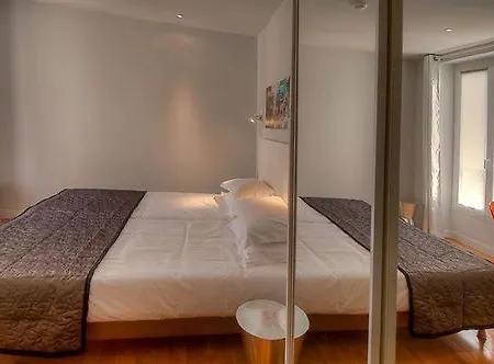 Tilde 3* Париж