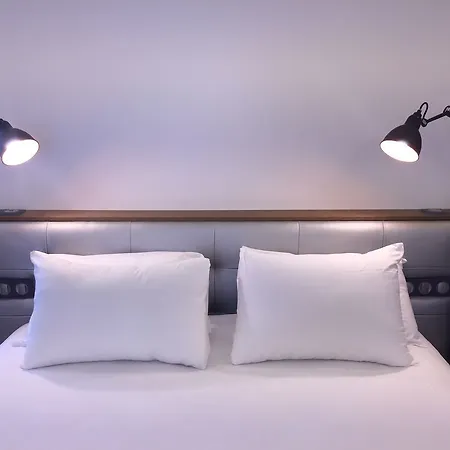 Hotel Petit Lafayette 4*