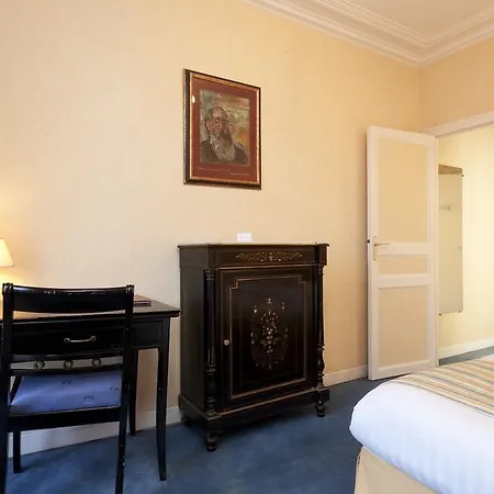 Du Quai Voltaire 3* Paryż
