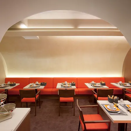 Le Tourville Eiffel Hotel 4*