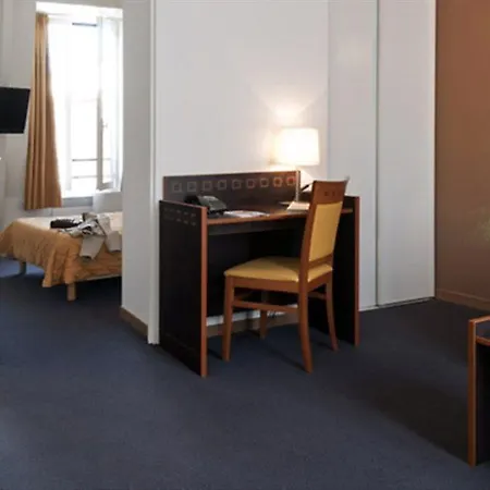 Lägenhetshotell Adagio Access Philippe Auguste 2*