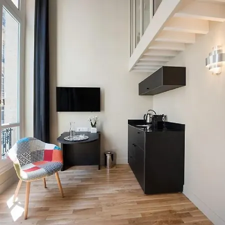 Helzear Etoile 4* Paříž