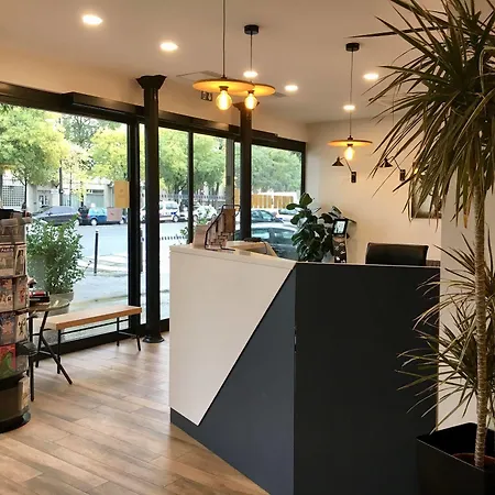 Coypel By Magna Arbor Hotel Parijs