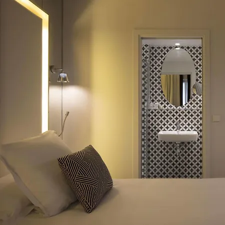 Hotel Nouvel Eiffel Parigi