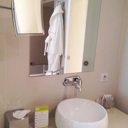 Relais Du Silence Des Tuileries Hotel París