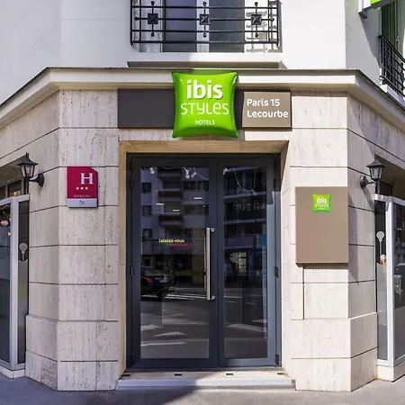 Hotel Ibis Styles 15 Lecourbe 3*