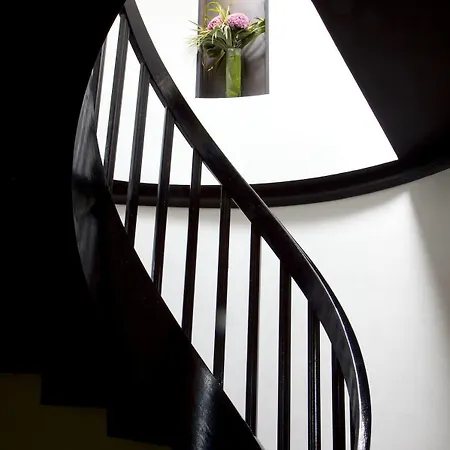 Marceau Champs-elysees Otel Paris