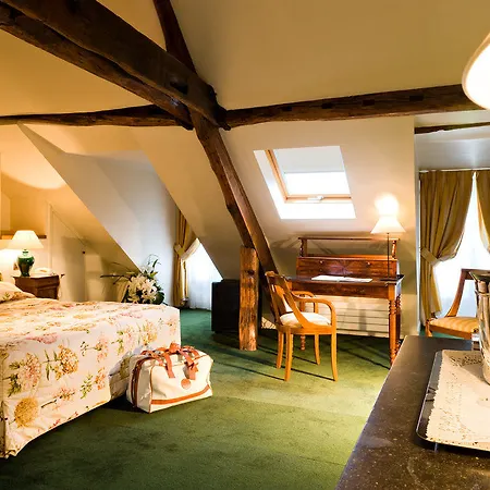 Dorsay 4* Paris