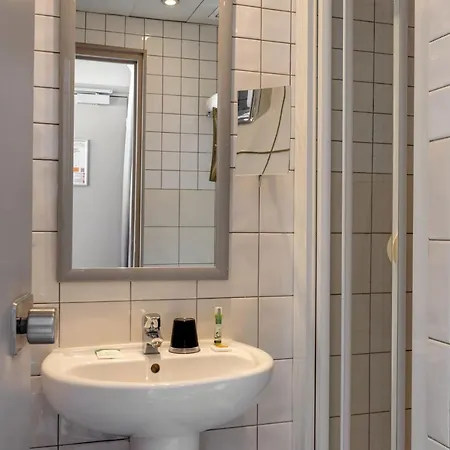 Des Nations Saint Germain 3* Parigi