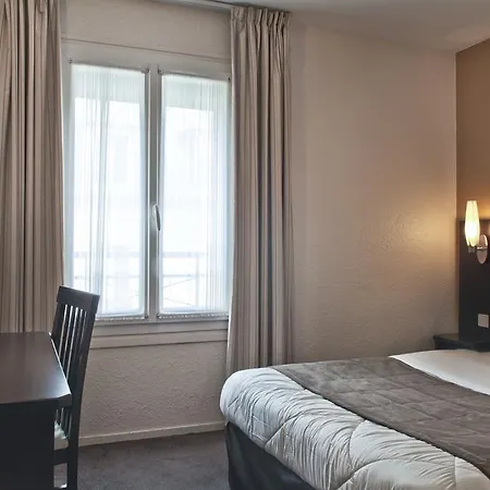 Hotel Les Hauts De Passy - Trocadero Eiffel 3*