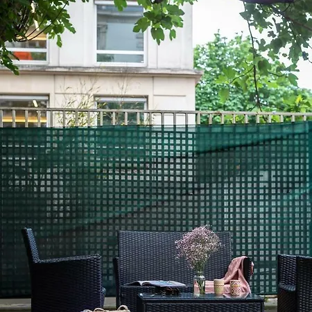 Apartment Milestay Champs Elysees Paris