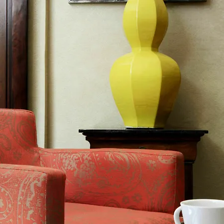 Hotel Western Sydney Opera 3*