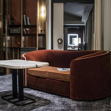 Les Bains Hotell 5*
