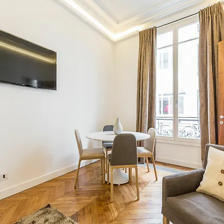 We - Champs Elysees 75008 Apartamento *